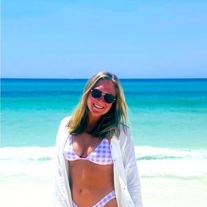 Meet your Posher, Chloe